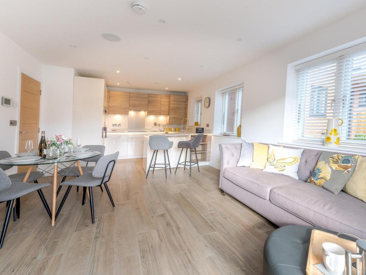 Pass The Keys 1 Bed Albury Contemporary Apartment With Secure Parking Shrewsbury Exteriér fotografie